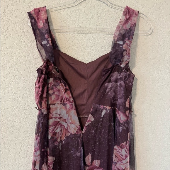 Floral Maxi Dress -Shimmers - Picture 6 of 6